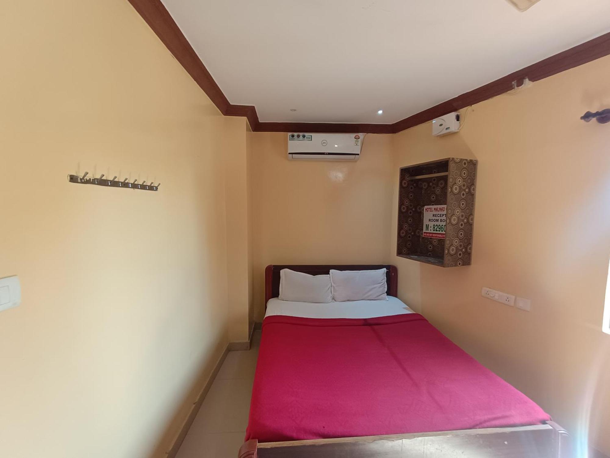 Hotel Malnad Grand Inn Kumbalgod Eksteriør bilde