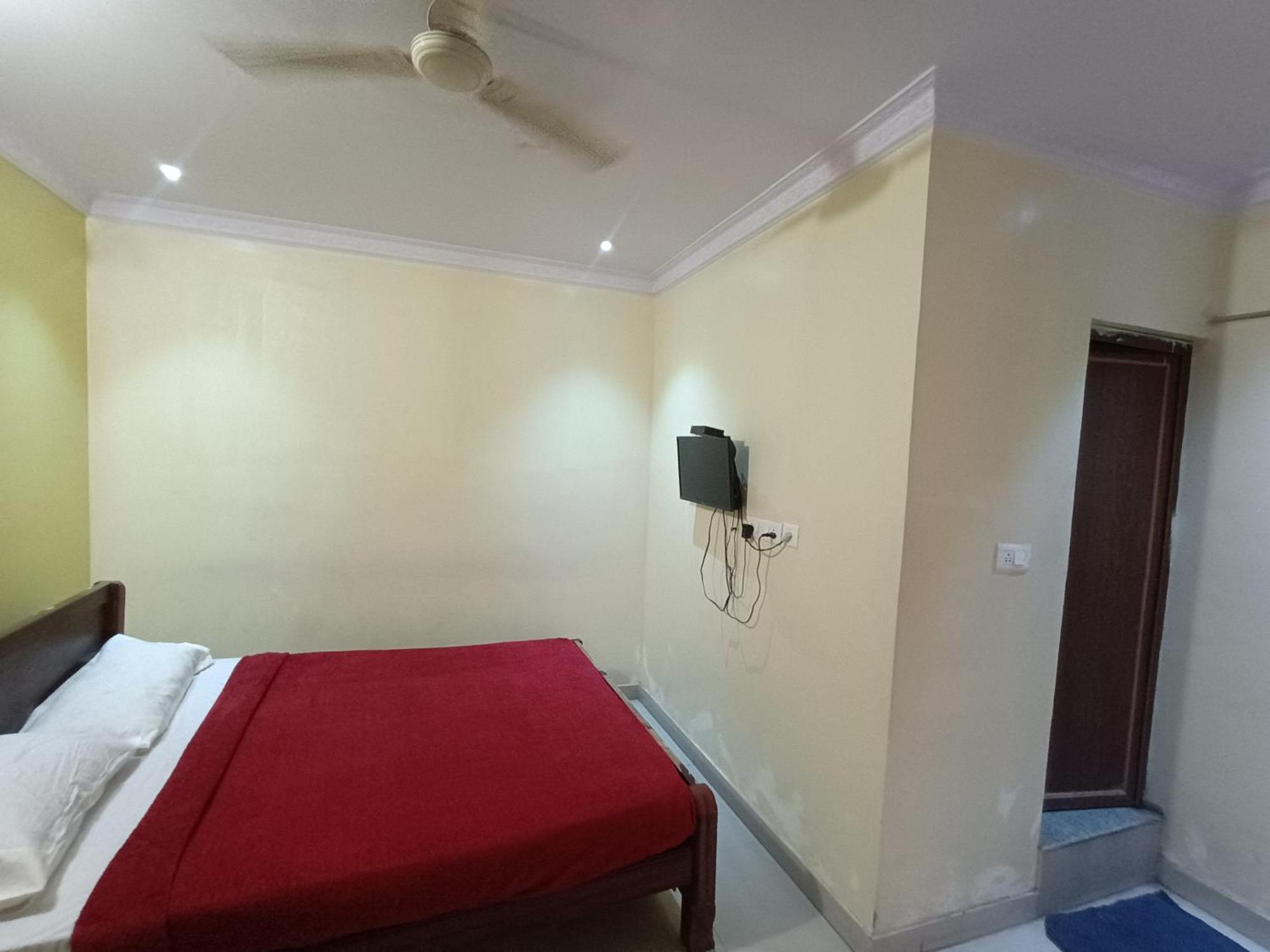 Hotel Malnad Grand Inn Kumbalgod Eksteriør bilde