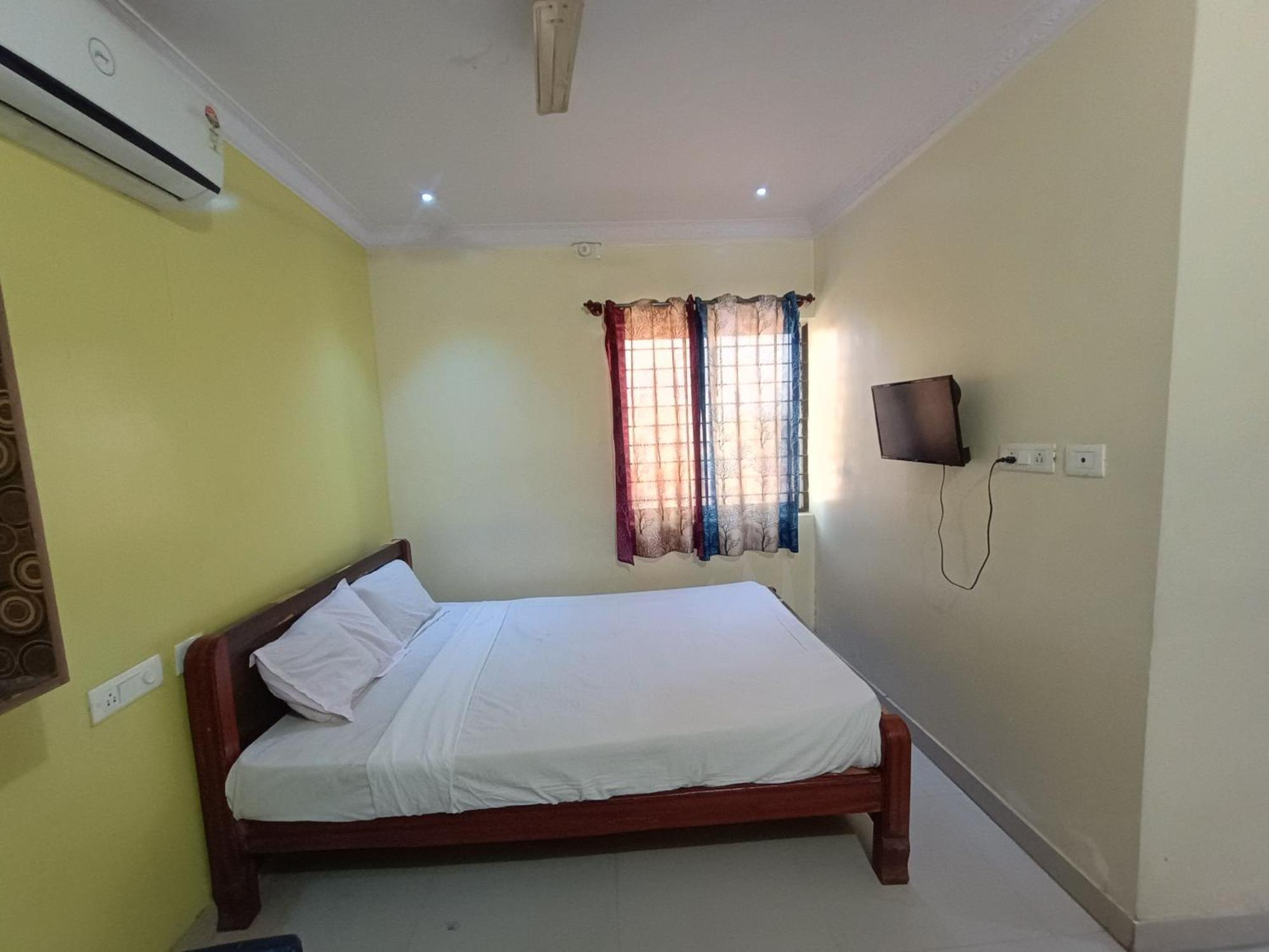 Hotel Malnad Grand Inn Kumbalgod Eksteriør bilde