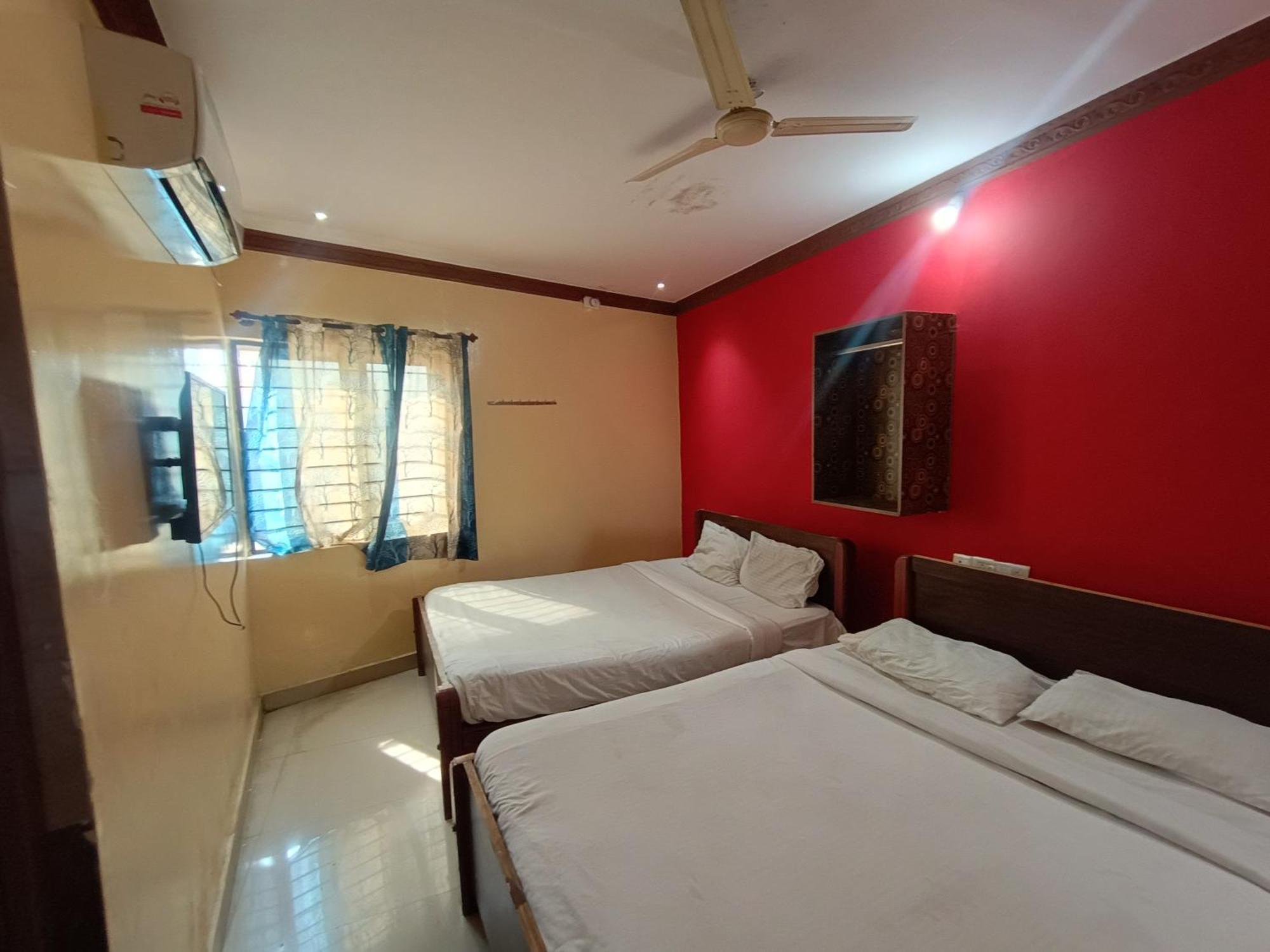 Hotel Malnad Grand Inn Kumbalgod Eksteriør bilde