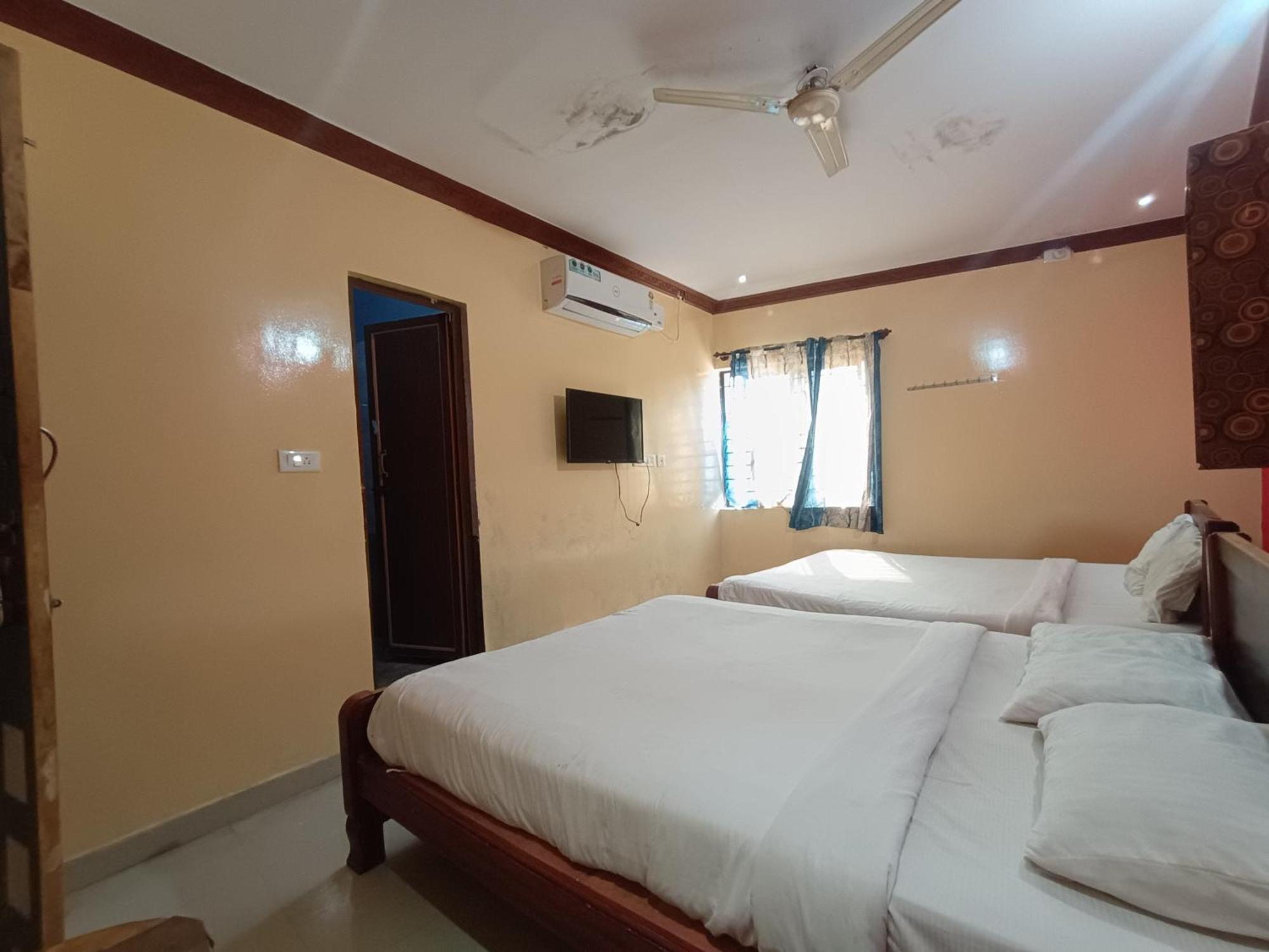 Hotel Malnad Grand Inn Kumbalgod Eksteriør bilde